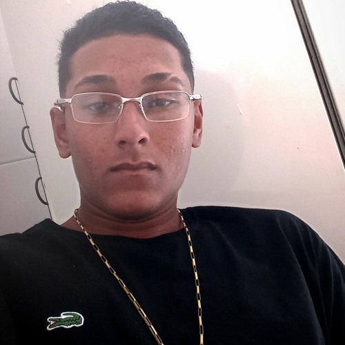 PRAS MINAS DA REGIAO X QUEM ANDA COM PIRANHA-MC GW,MC MARI, DJ JR MPC