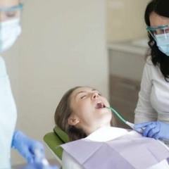 Discover the Benefits of Dental Implants at Platinum Dental Care!