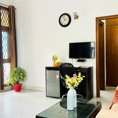 Comfortable and Convenient Service Apartments Near Medanta Medicity Hospital
