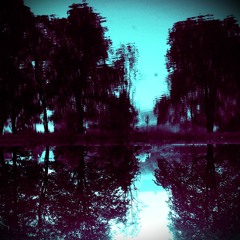 Avgrunden stirrar tillbaka