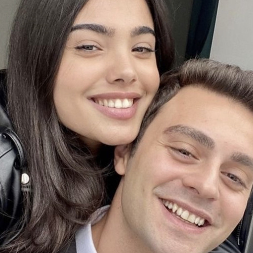 İkiye On Kala - Bütün İstanbul Biliyo.mp3