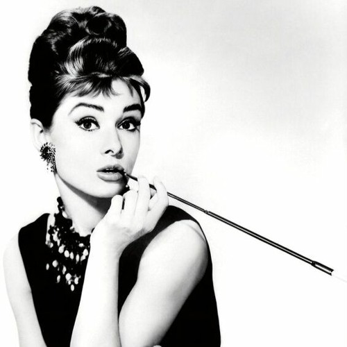 [Passages] BavArt #18 Audrey Hepburn