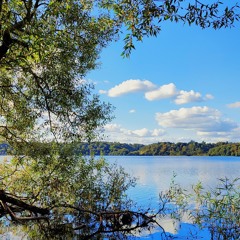 Soothing and relaxing piano music