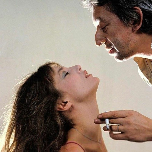 أنا أجمل وأعظم فتّاة