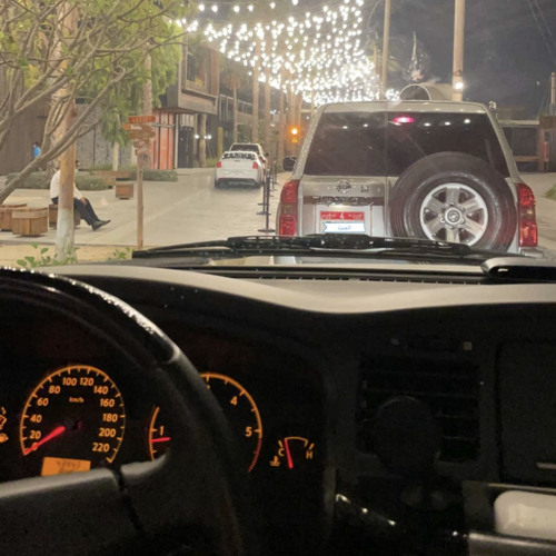 ‎⁨خلك معي خلي  ⁩