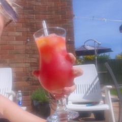 24🍹❤️‍🔥⛱️