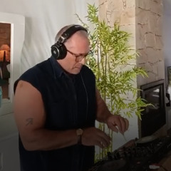 AFRO HOUSE-DJ BORA LÁ-2025-08-30_13h50m23