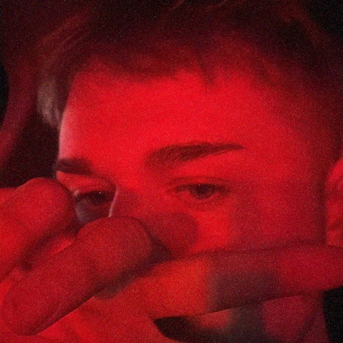 SYNTHETIC YOUTH [N¡gh†m∆res ∆nd 8Ø8s]