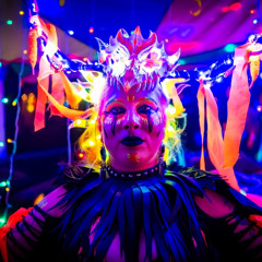 FunCon's Hazy Fae-zy Daisy Disco Prom