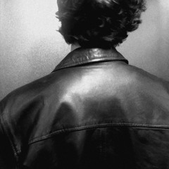 ما الومك من يومك انا ادري ما تبقى لي