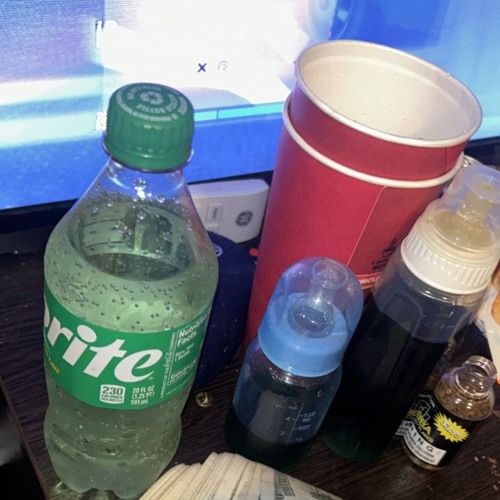 ZT, AdotFrmUptop, M7, Melly - Abusers