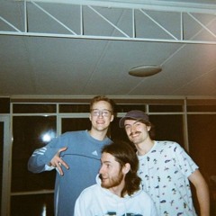 felix got kicked out of the bungalo :(