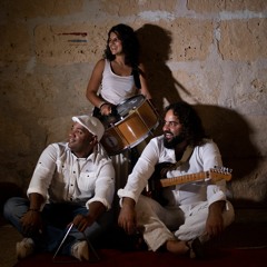 Baião Da Garoa (Luiz Gonzaga-Hervé Cordovil)A hora do Adeus (Onildo Almeida-Luiz Queiroga)