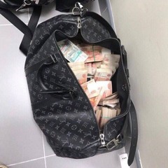 Youngtaas like mud? Freestyle “remix” | made on the Rapchat app (prod. by snyderowski)