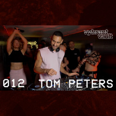 012 | Tom Peters | BERLINCIAGAY Showcase | Vybrant Vault