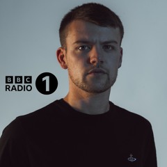 Jaguar Plays Evan Duthie - 'Vapour' on BBC R1