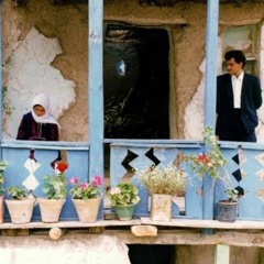 Evlerinin önü handır Burcu Göktürk