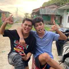DUA PRIA TERSAKITI(Egi Rmdnsyah X Yogi Bryan)