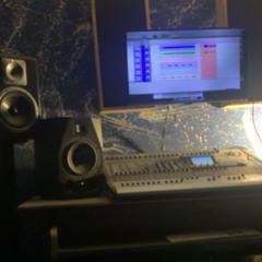 DJ Connor G - Mc LD Mc TB Mc Tommy T - Bouncin With The Devil