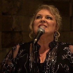 01 The Devil - Jacqui Dark & Daryl Wallis