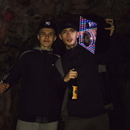 alton towers on its lid bai