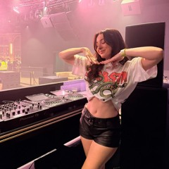 Garage Girl Sessions - 001