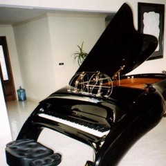 Ella Wax - Piano