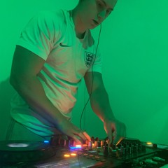 002 - Lockdown Beats With Dom Bradshaw