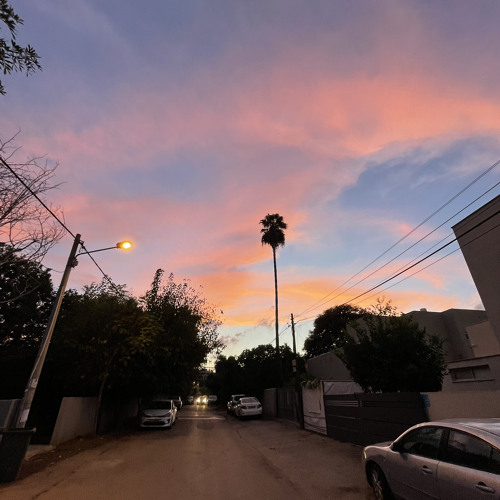 ‎⁨רעבלחייםרגועיים⁩