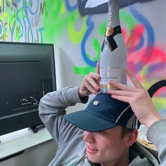 Ballnout (TrippleDripple & RobertDaHooper)