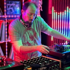 DC House Grooves Show #166 With Sans Daniel & Residents