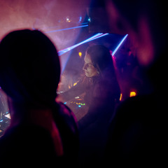 EM22 // groovig und laut