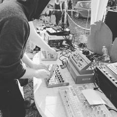 Liveset Extract  4/2020 _ Freenkick_Korg TB 03.mp3