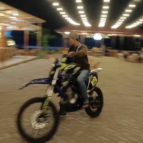 DJ Malam Bantu Aku Tuk Luluhkan Dia... SUMPAH NYESEK !! DJ GALAU VIRAL TIKTOK FU.mp3