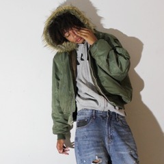 bitch desperately wanna play with my dick while im high as fuck