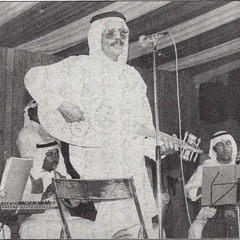إذا لاحَ الجمالُ وضعت كفّي على قلبي