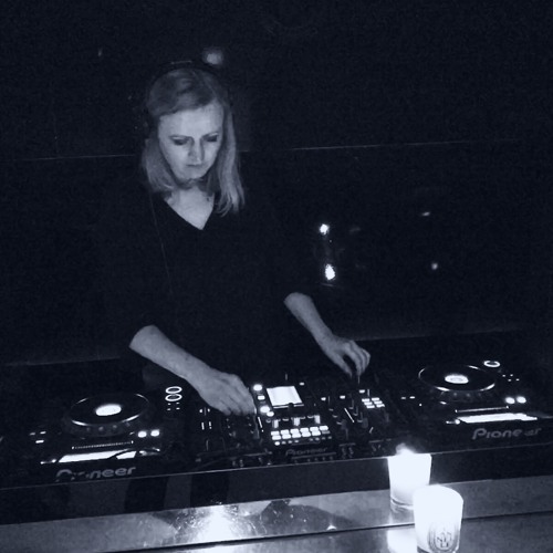 Laydee V - Summer Session