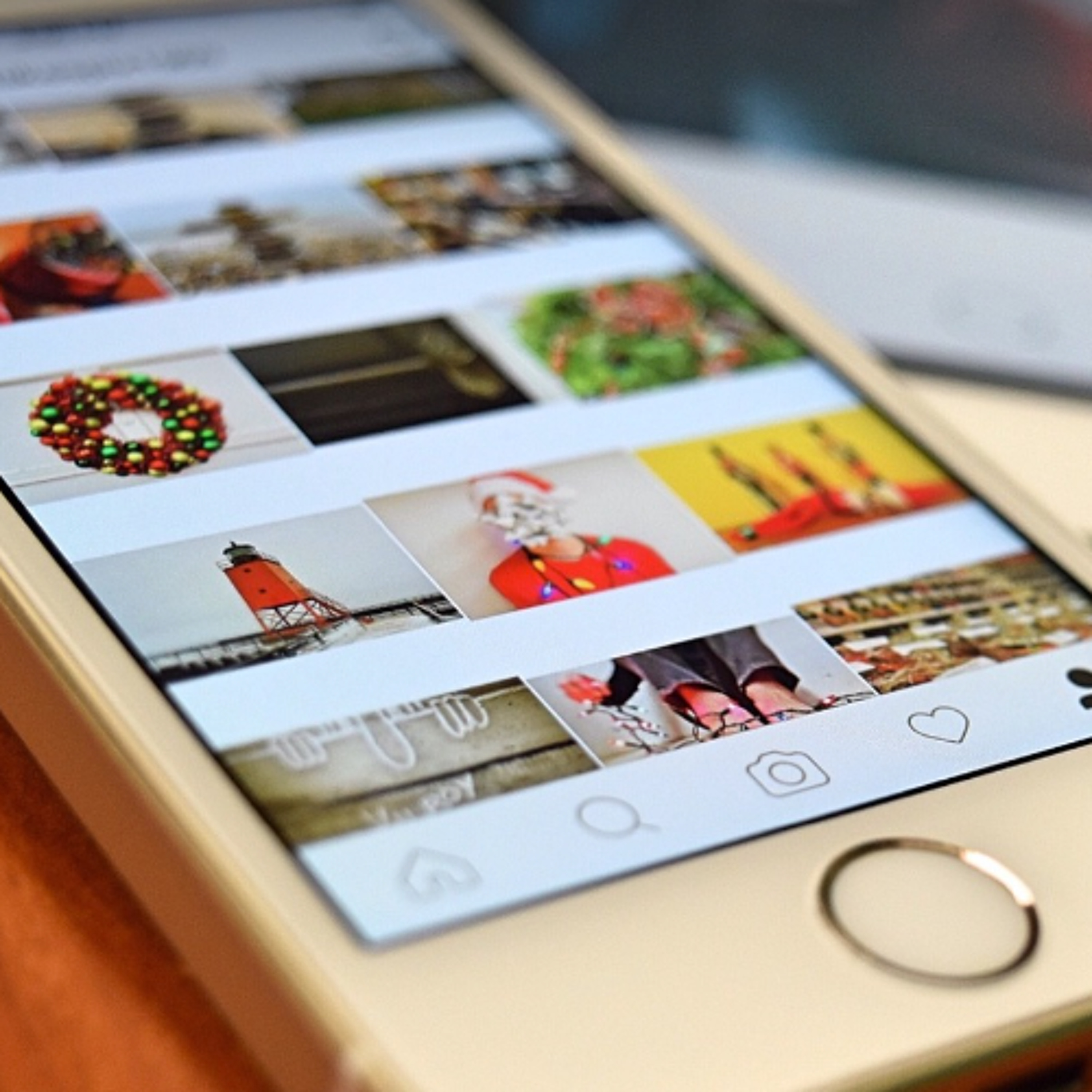 Influenceurs catholiques 2025-11-13 Fidem, une marque de vêtement chrétienne