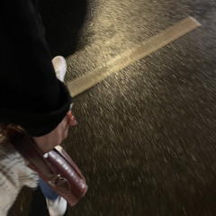 خذ بقايا ذكرياتك و الأماني و الوعود ⁩