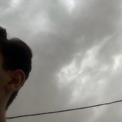 ‎⁨حس فيني وبحنيني فيك ما فيك احتويني حالات واتس خلفي⁩