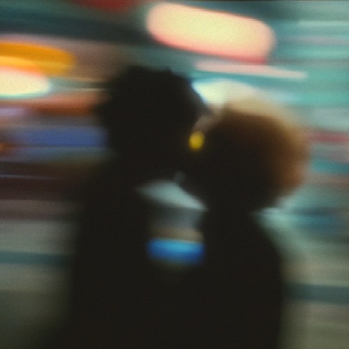 pullmecloser [w Diamond Pistols]