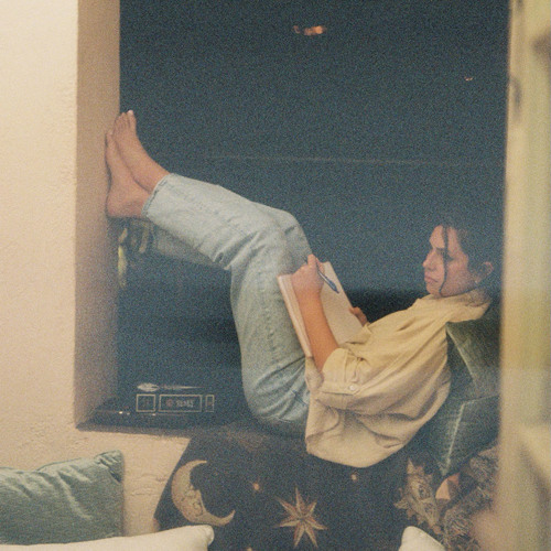 Stream arms length (acoustic live performance) by Savanna Leigh