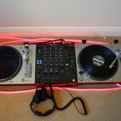 mixing hard house vinyls on my bedroom floor