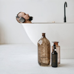 Bathtub