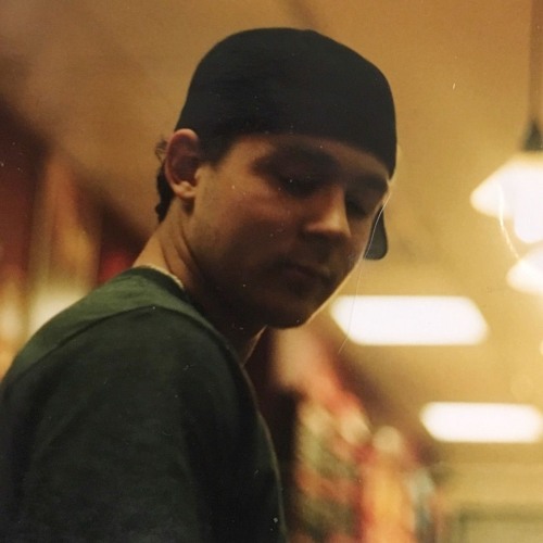 Andy Mineo - Red Room Freestyle (Chris Howland Edit)