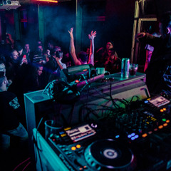 P I N E C O - Hurley Sayan