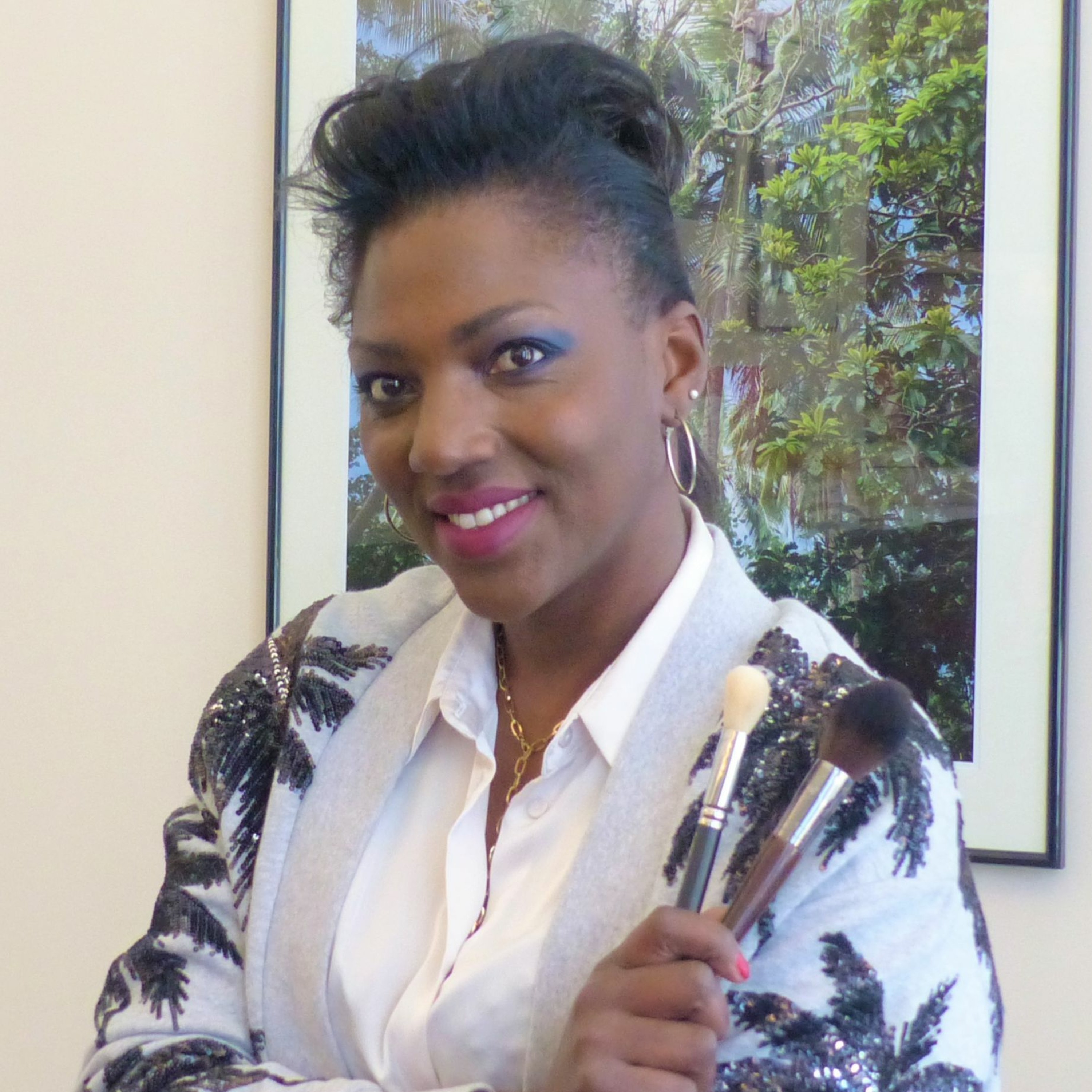 PODCAST:Elisna Jamotton,la maquilleuse qui donne de l’intensité à la beauté