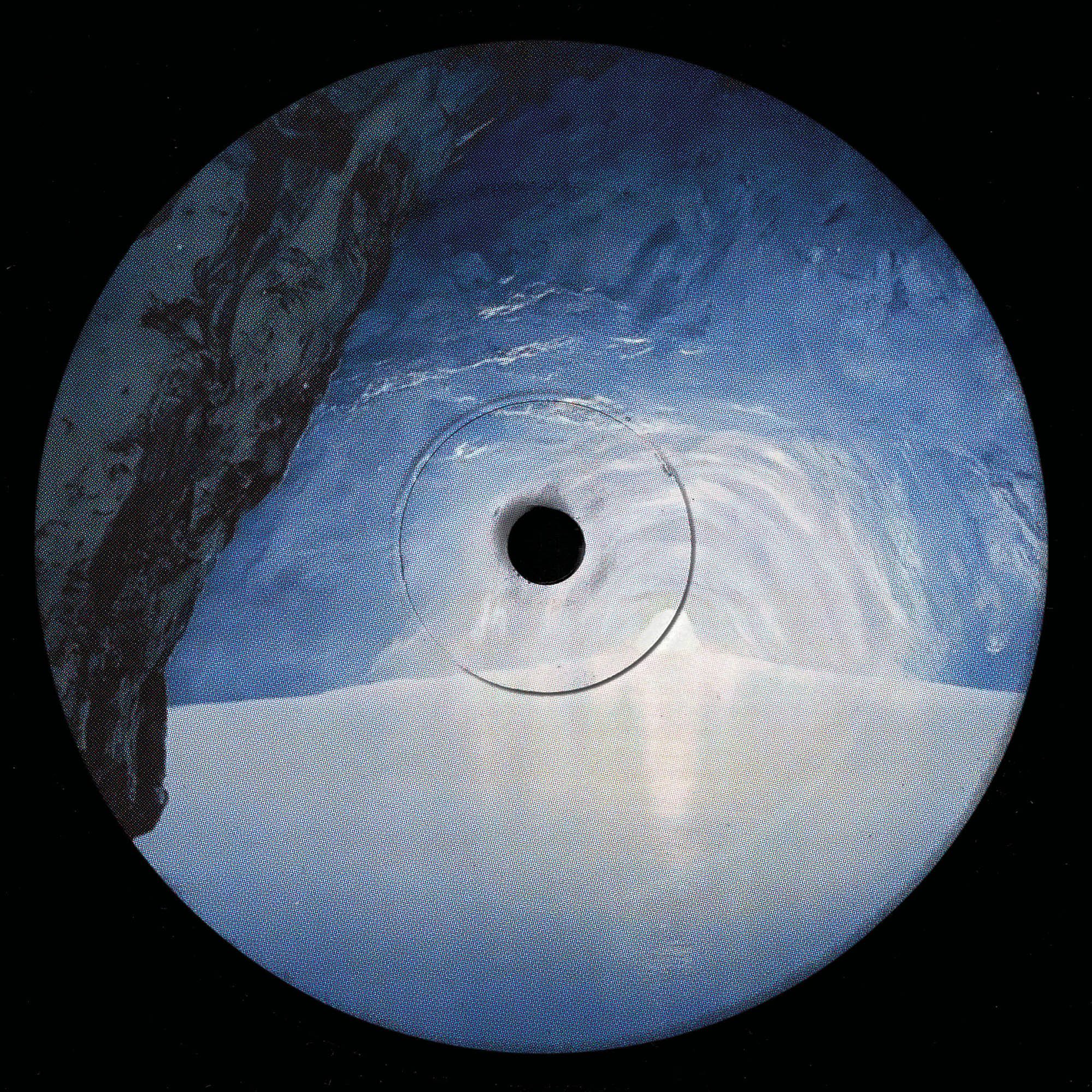 PREMIERE: Mattias El Mansouri – Time Dilation In Ultraviolet [Aniara]