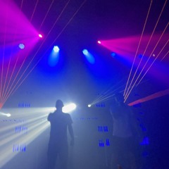 🎤