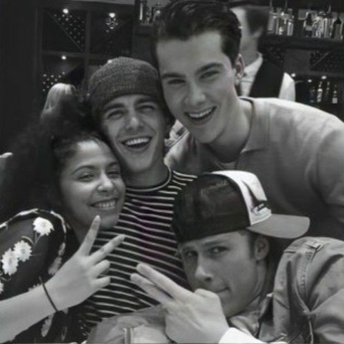 julie and the phantoms cast